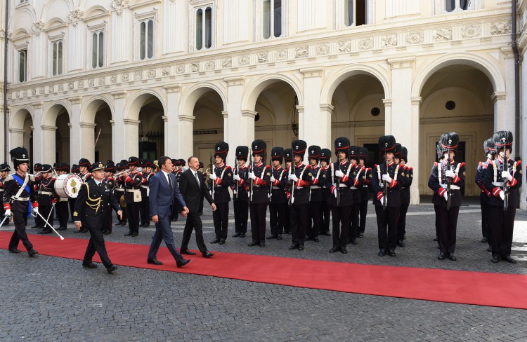 Президент Азербайджана провел встречу с премьер-министром Италии (ФОТО)