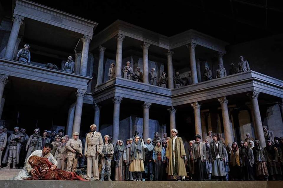 Азербайджанский певец на коне покорил "Страсти Христовы" в Германии (ФОТО)