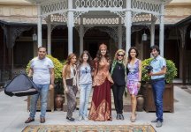 Дочь Анара Мамедханова в очаровательных платьях для Европы (ФОТО)