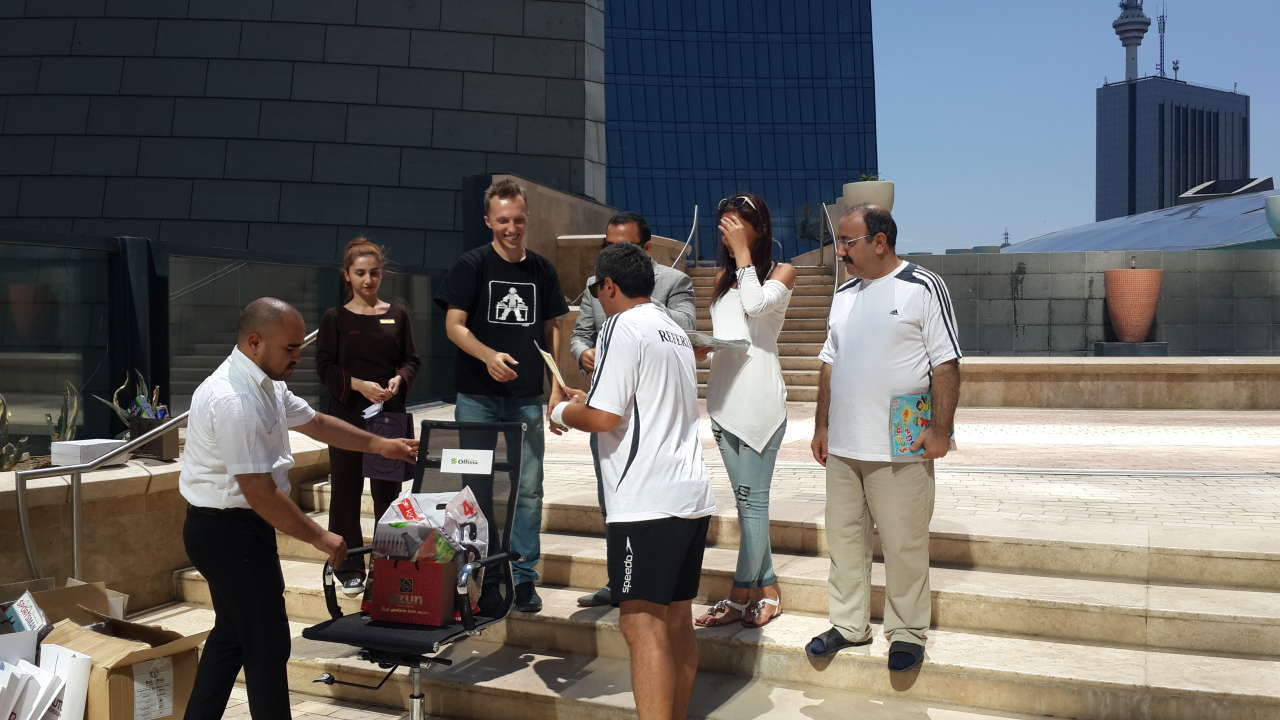 Сотрудник АМИ Trend одержал победу на соревновании по плаванию (ФОТО)