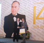 Вручены награды представителям СМИ, награжденным по распоряжению Президента Ильхама Алиева (ФОТО)