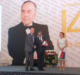 Вручены награды представителям СМИ, награжденным по распоряжению Президента Ильхама Алиева (ФОТО)