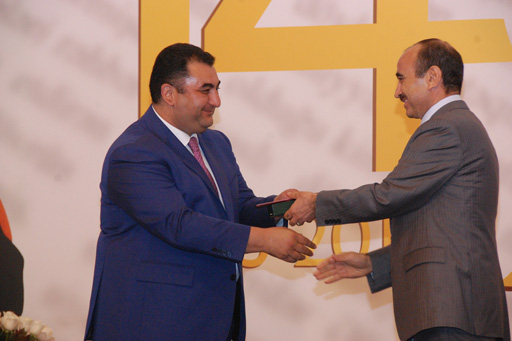 Вручены награды представителям СМИ, награжденным по распоряжению Президента Ильхама Алиева (ФОТО)