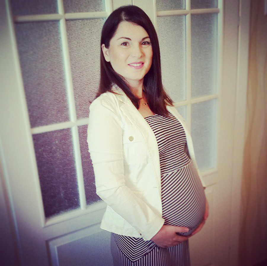 Певица Гюнешь Абасова стала мамой (ФОТО)