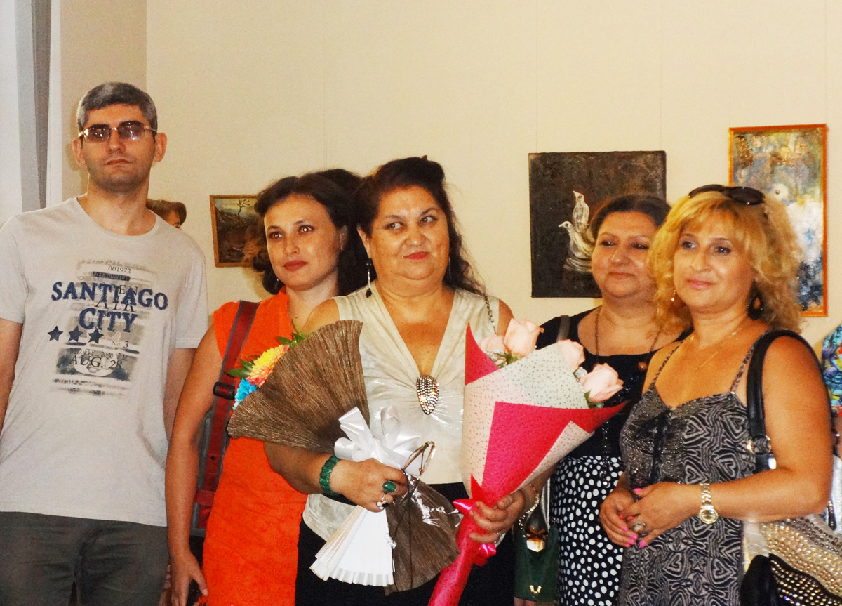 Мысли и чувства Гюльшан Гаджиевой: выставка в Баку (ФОТО)