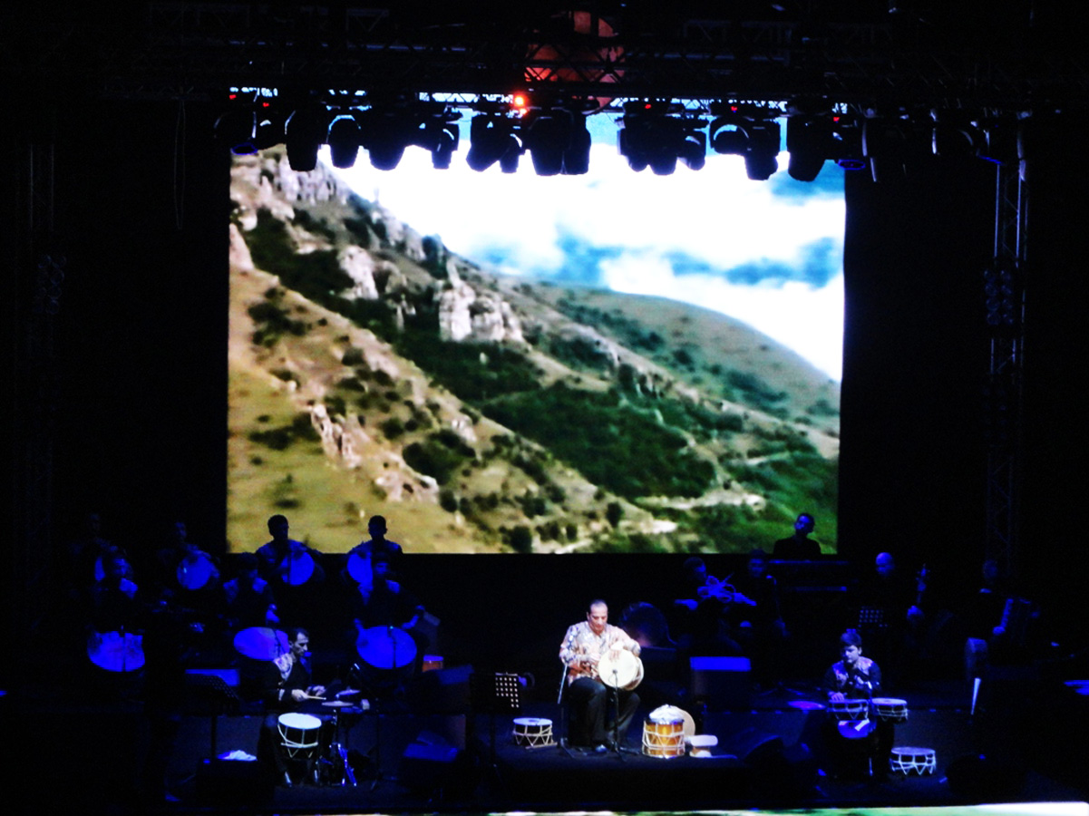 Когда не нужны слова: потрясающий концерт ритм-группы "Натиг" (ФОТО)