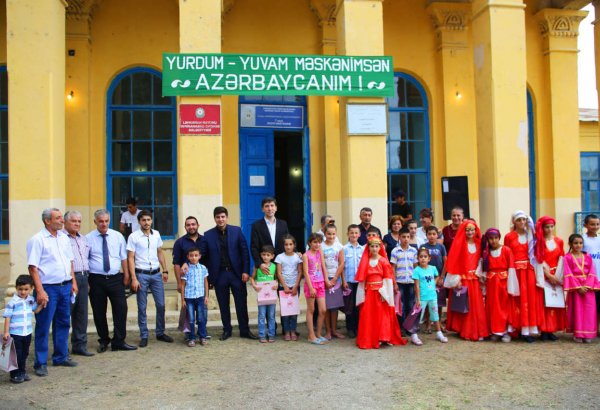 В Лянкяране прошло мероприятие "Yurdum, yuvam məskənimsən - Azərbaycanım" (ФОТО)