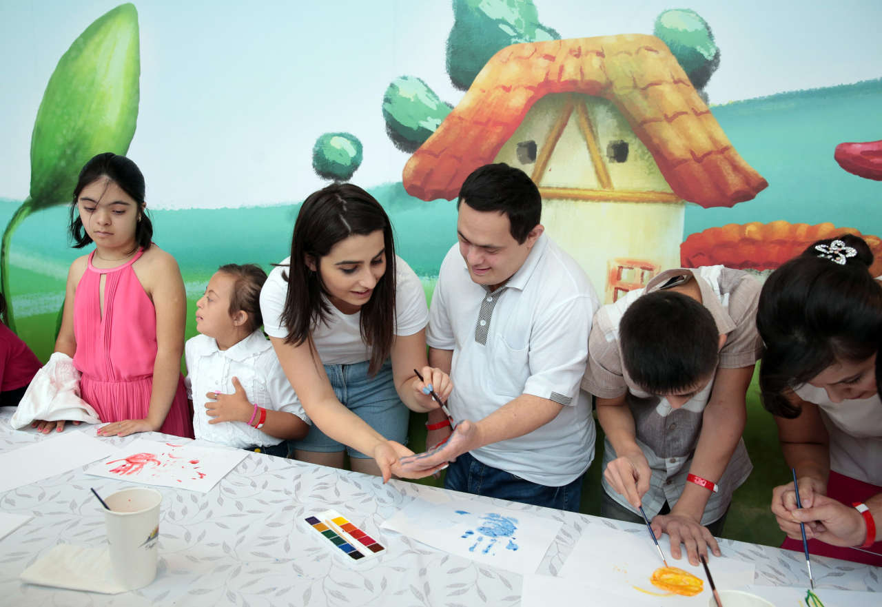 По инициативе Фонда Гейдара Алиева организовано очередное веселье для детей (ФОТО)