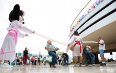 По инициативе Фонда Гейдара Алиева организовано очередное веселье для детей (ФОТО)