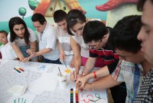 По инициативе Фонда Гейдара Алиева организовано очередное веселье для детей (ФОТО)