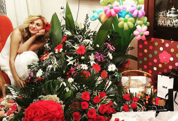 Медина Мелик впервые исполнила хит Любовь Успенской на азербайджанском языке (ВИДЕО)