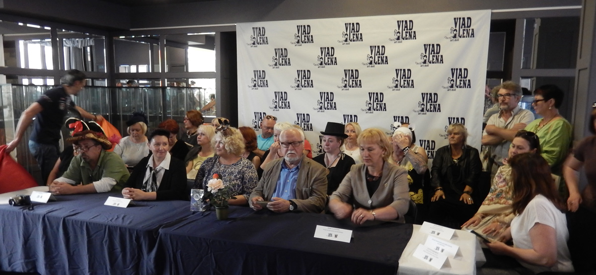 Супружеская пара из Азербайджана очаровала Латвию (ФОТО)