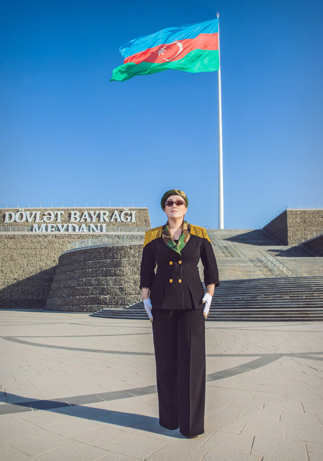 На американском телеканале представлен сюжет о выставке Нуриды Курбановой "Душа пламени" (ВИДЕО,ФОТО)