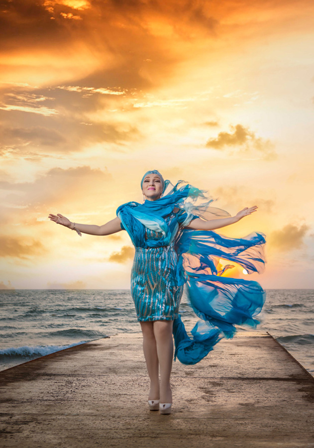 На американском телеканале представлен сюжет о выставке Нуриды Курбановой "Душа пламени" (ВИДЕО,ФОТО)