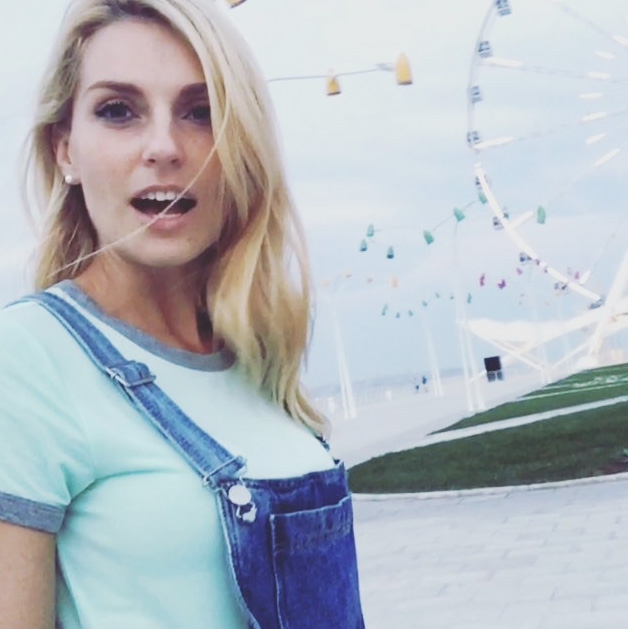 Солистки российской группы "Фабрика" показали поклонникам Баку (ВИДЕО, ФОТО)