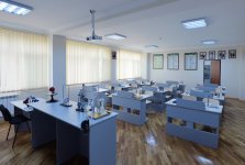 Президент Азербайджана ознакомился с состоянием Бакинского профлицея №5 после реконструкции