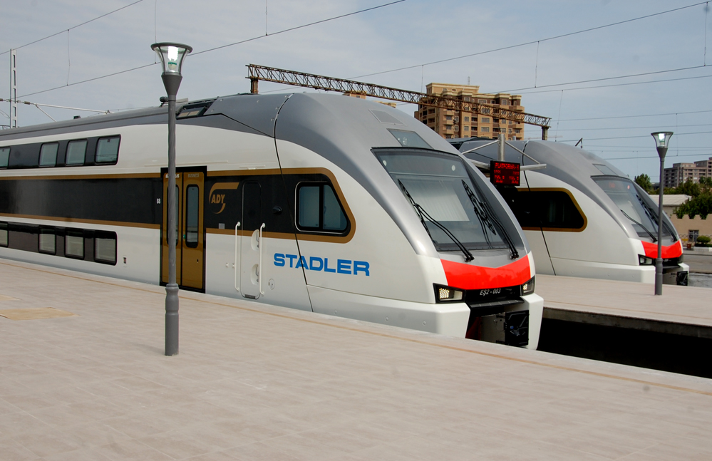 Сегодня электричкой Баку-Сумгайыт воспользовалось около 2000 человек