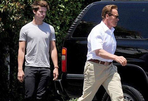 Сын Арнольда Шварценеггера сыграет в сериале "Королевы крика"