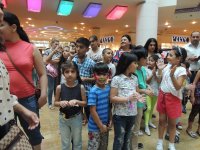 Азербайджанские звезды провели для детей сладкий вечер с сюрпризами (ФОТО)