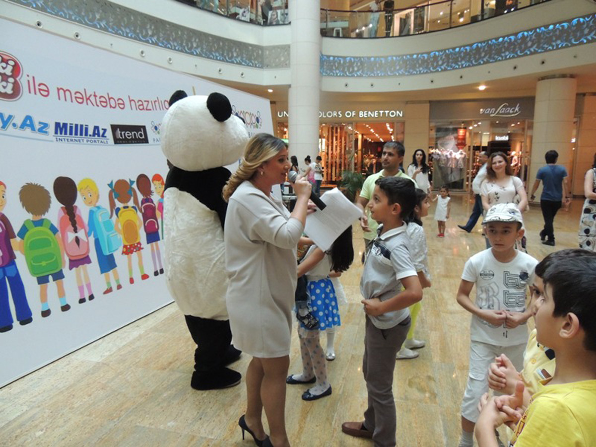 Азербайджанские звезды провели для детей сладкий вечер с сюрпризами (ФОТО)
