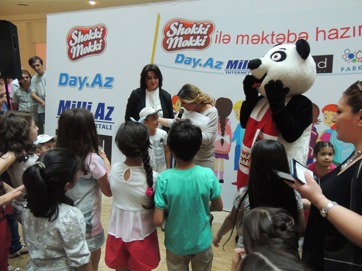 Азербайджанские звезды провели для детей сладкий вечер с сюрпризами (ФОТО)