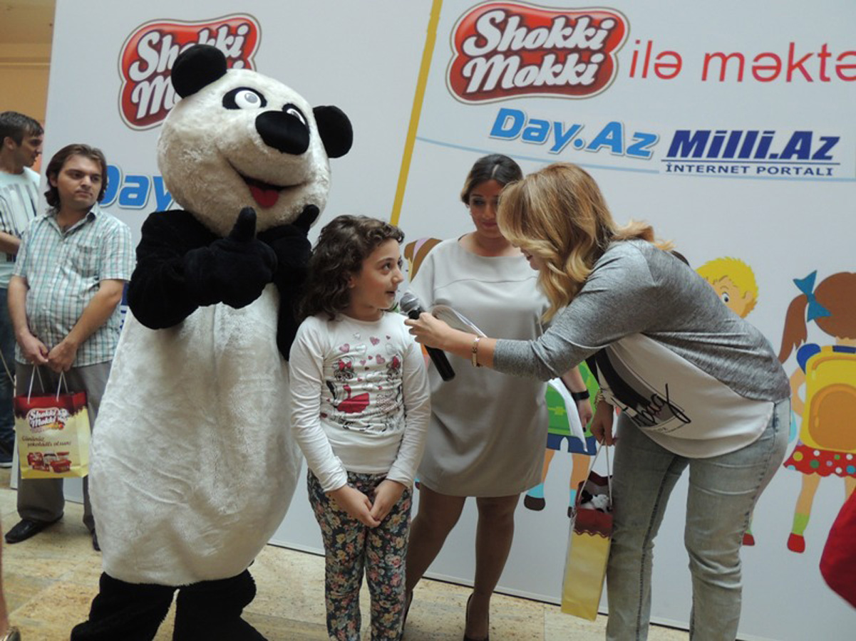 Азербайджанские звезды провели для детей сладкий вечер с сюрпризами (ФОТО)