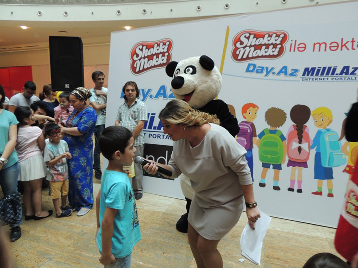 Азербайджанские звезды провели для детей сладкий вечер с сюрпризами (ФОТО)