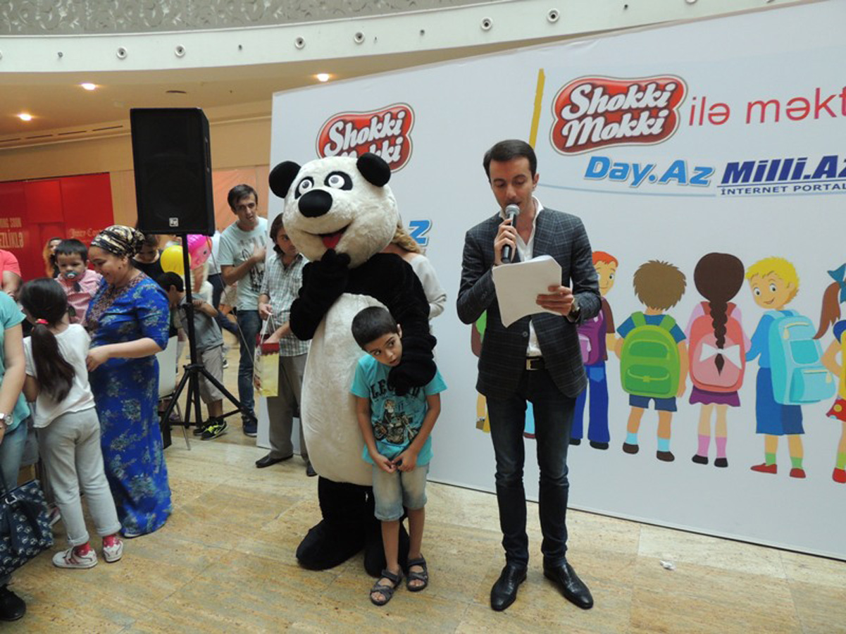 Азербайджанские звезды провели для детей сладкий вечер с сюрпризами (ФОТО)