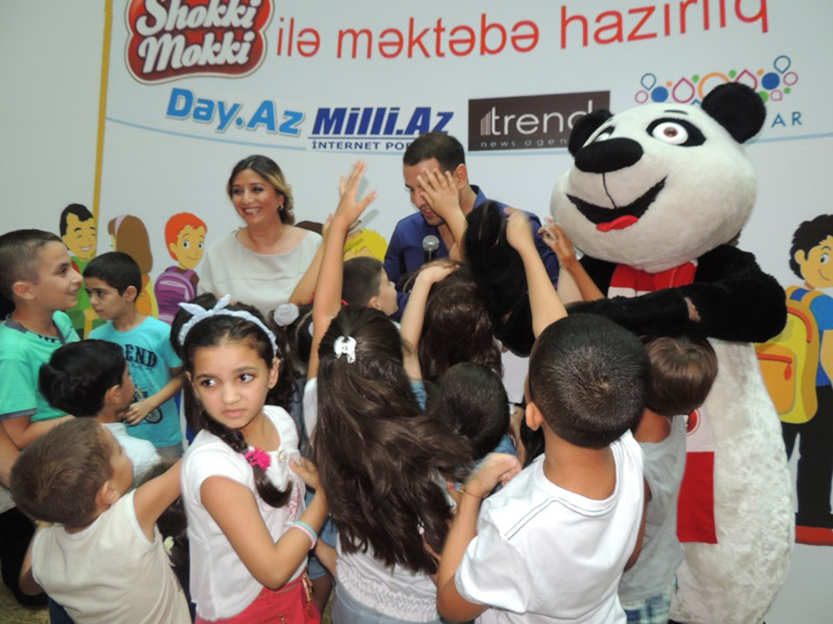 Азербайджанские звезды провели для детей сладкий вечер с сюрпризами (ФОТО)