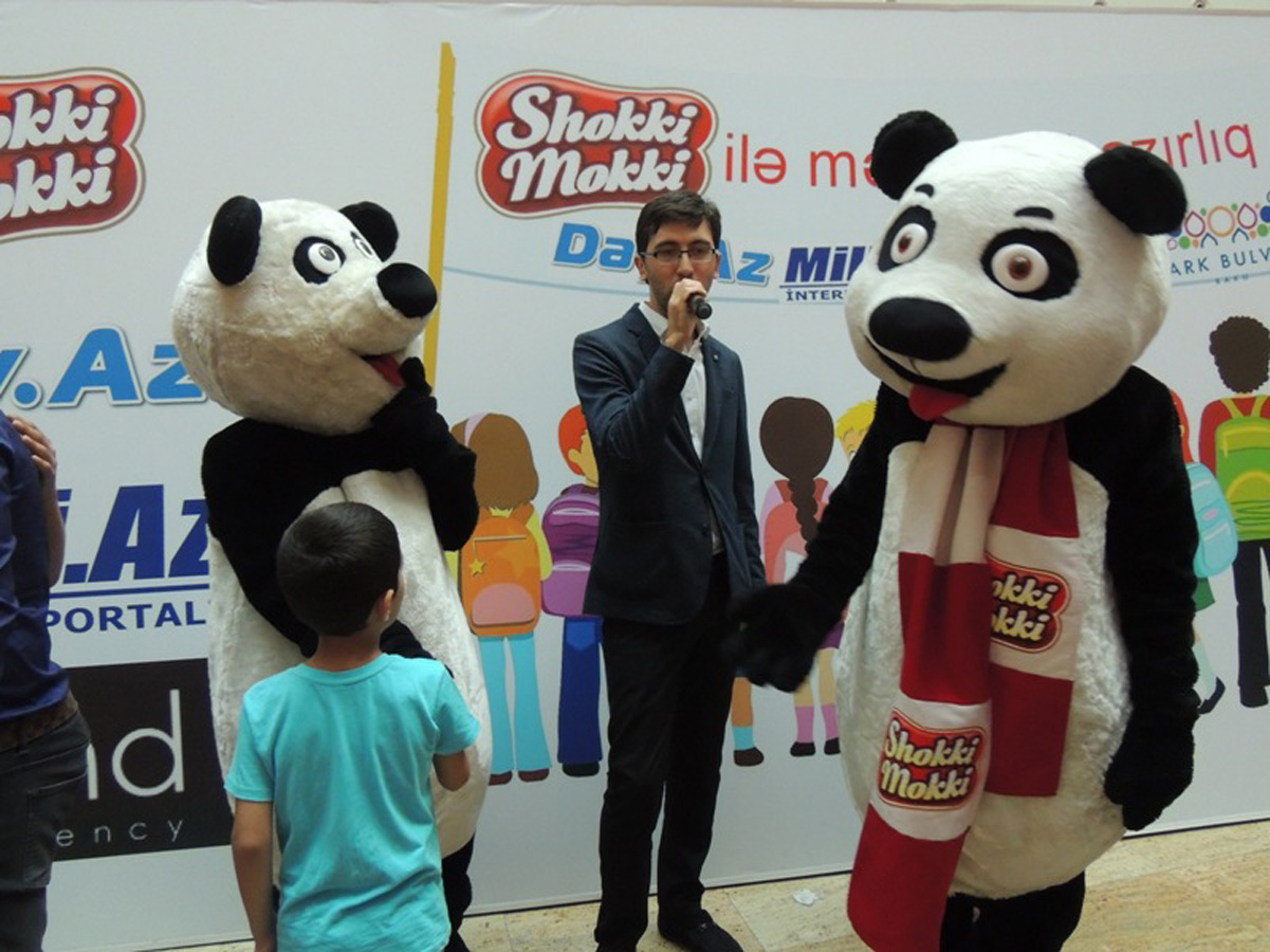 Азербайджанские звезды провели для детей сладкий вечер с сюрпризами (ФОТО)