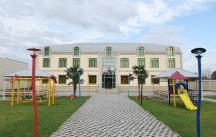 Президент Ильхам Алиев принял участие в открытии яслей-детсада в Кюрдамире