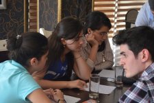 Черная нефть и светлые умы – битва азербайджанских знатоков (ФОТО)