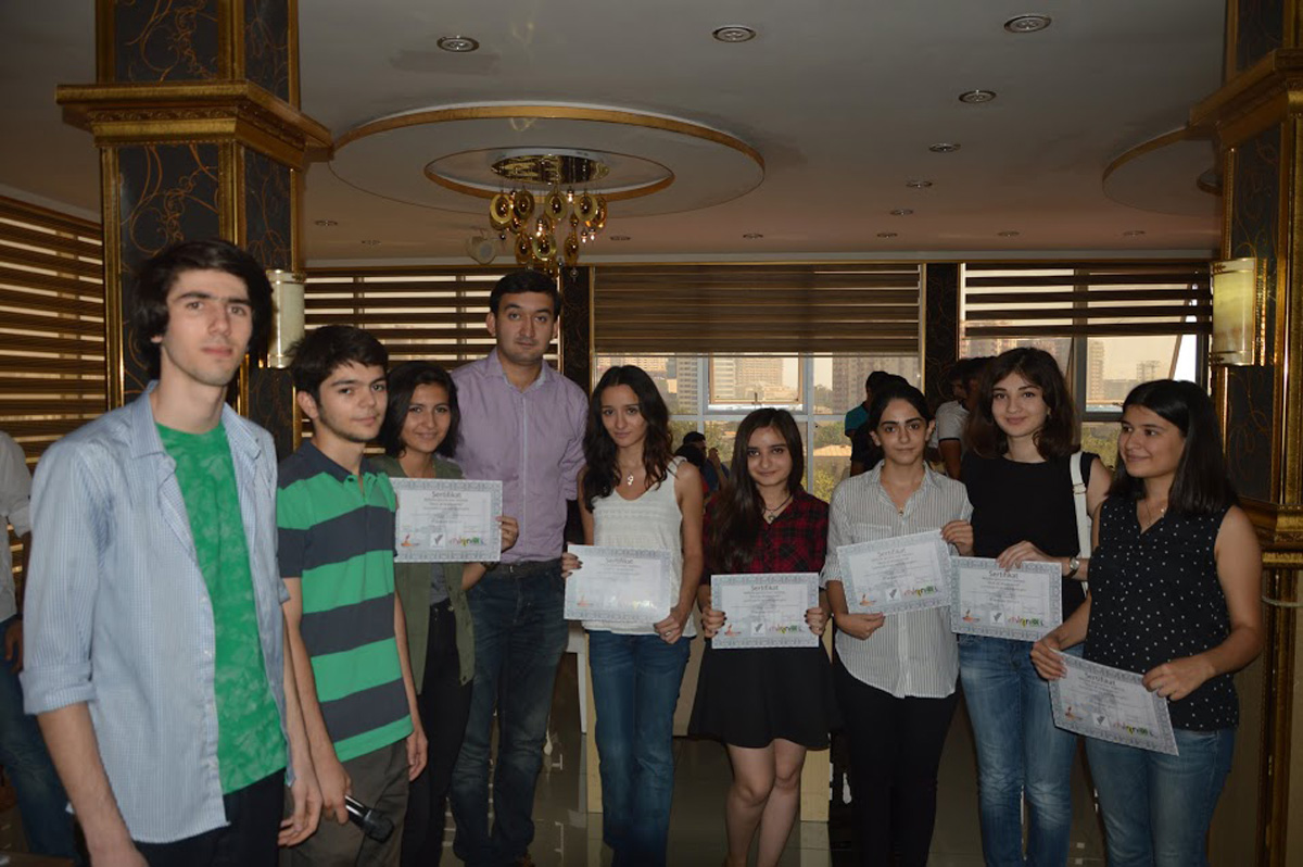 Черная нефть и светлые умы – битва азербайджанских знатоков (ФОТО)