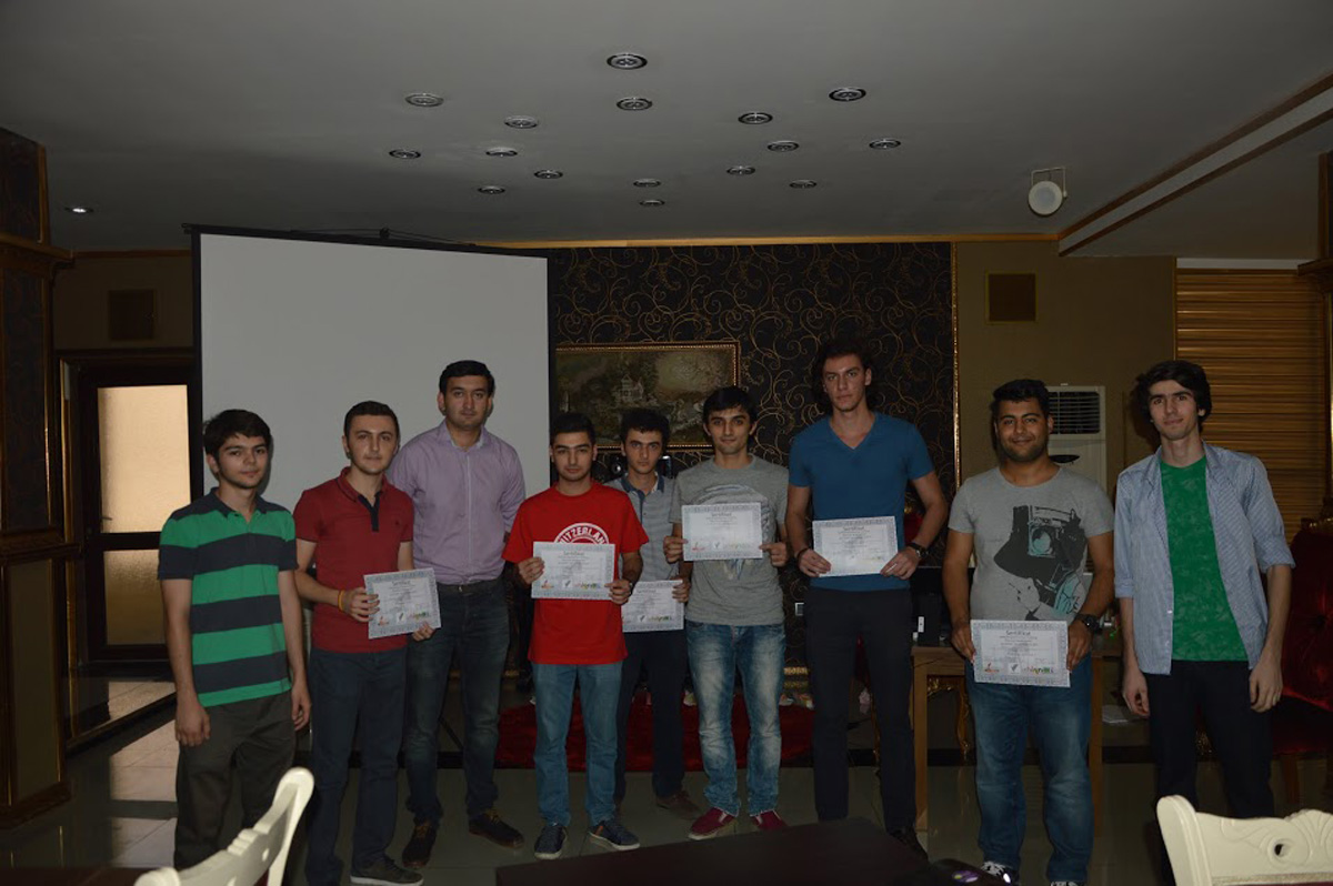 Черная нефть и светлые умы – битва азербайджанских знатоков (ФОТО)