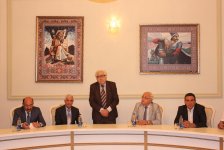 Народному поэту Азербайджана вручен орден "Шараф" (ФОТО)