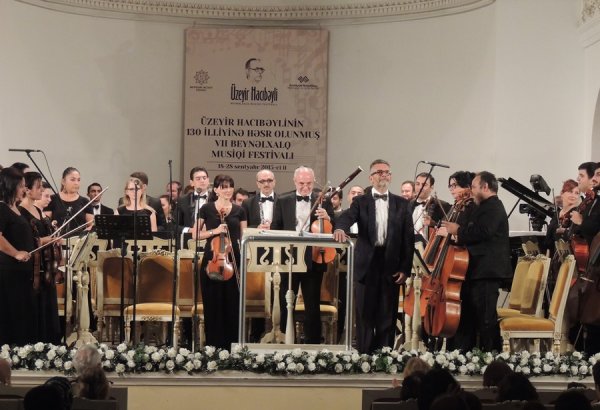 Великолепный концерт азербайджанских и итальянских музыкантов в Баку (ФОТО)