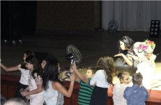 Певица Нюша после выступления в Баку уйдет со сцены (ФОТО)