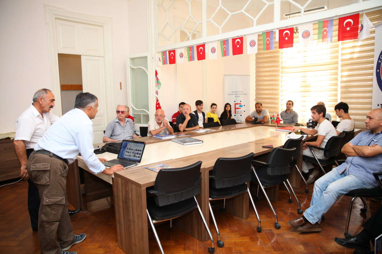 Лето азербайджанских фотографов (ФОТО)