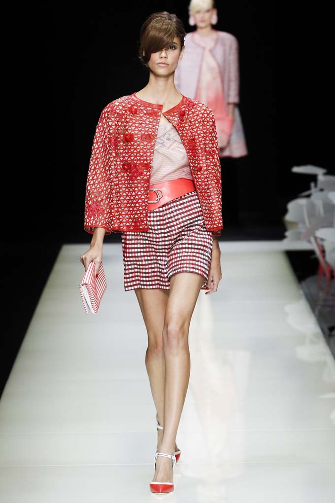 Модный дом Giorgio Armani представил новую коллекцию (ФОТО)