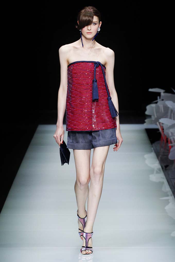 Модный дом Giorgio Armani представил новую коллекцию (ФОТО)