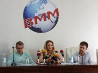 Роза Зяргярли призвала шоу-звезд продавать наряды (ФОТО)