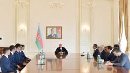 Президент Ильхам Алиев встретился с членами сборной Азербайджана по поло