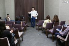 Член Королевского фотографического общества Великобритании открыл в Баку школу (ФОТО)