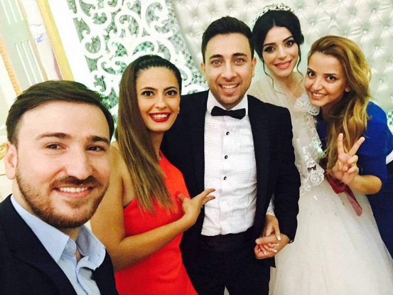 Азербайджанский актер и телеведущий сыграл свадьбу (ФОТО)