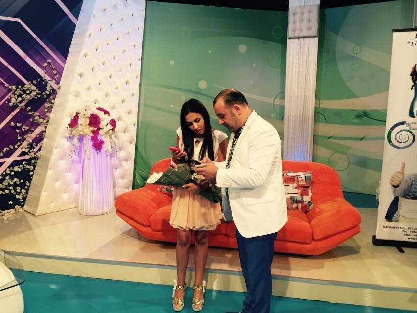 Современный имидж для азербайджанских телеведущих и певцов (ФОТО)