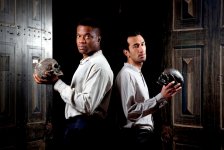 Легендарный театр «Глобус» показал в Баку «Гамлета»