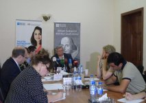 Легендарный театр «Глобус» показал в Баку «Гамлета»