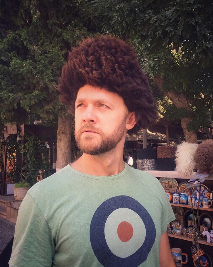 Звезды российского кино прогулялись по Баку (ФОТО)