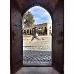 Звезды российского кино прогулялись по Баку (ФОТО)