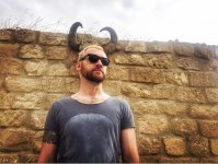 Звезды российского кино прогулялись по Баку (ФОТО)